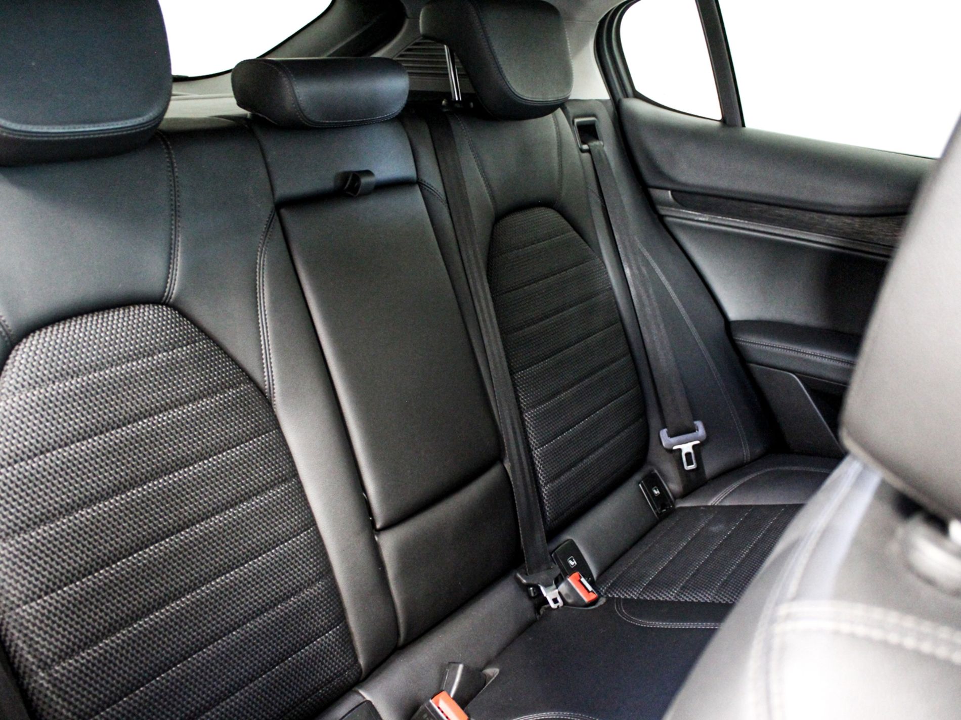 Stelvio 2.2 t Super Q4 210cv auto - Autoviemme